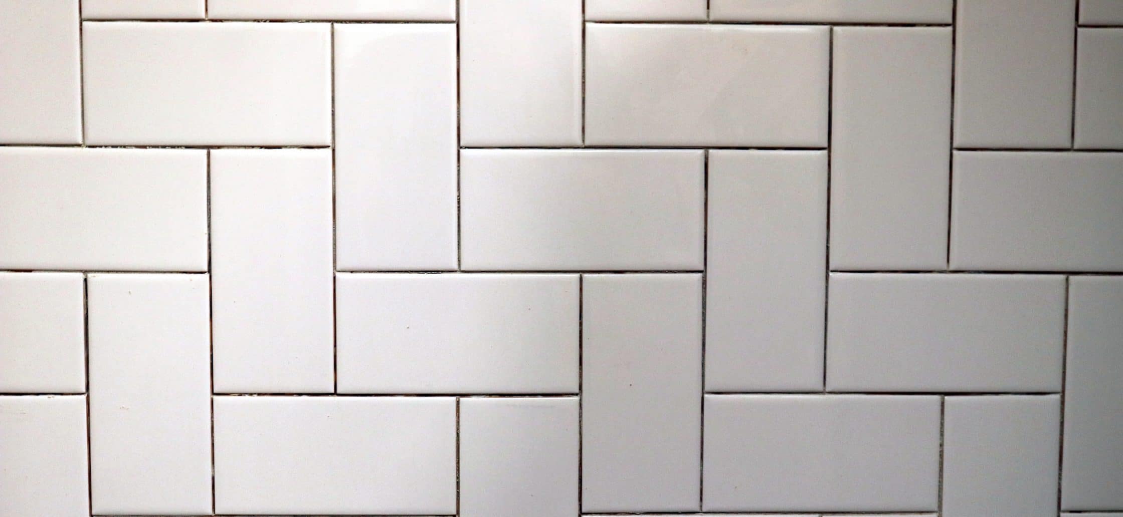 herringbone subway tiles